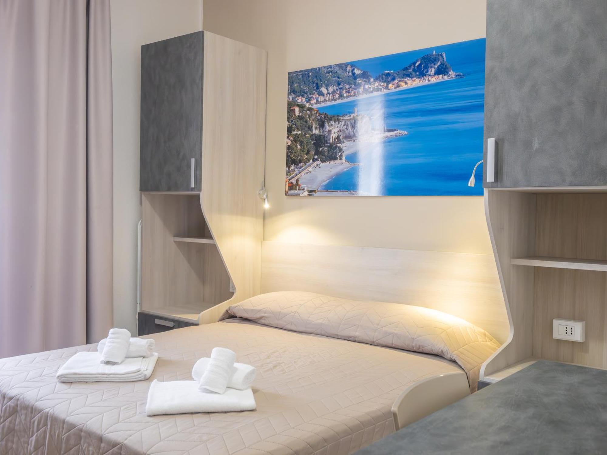 Hotel La Bussola Finale Ligure Exterior foto